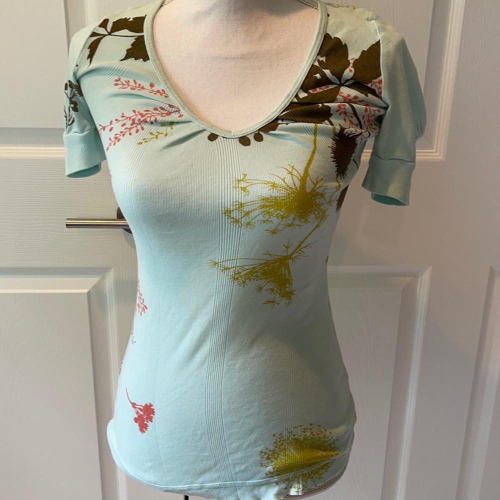 Vintage light blue top with floral print size xs